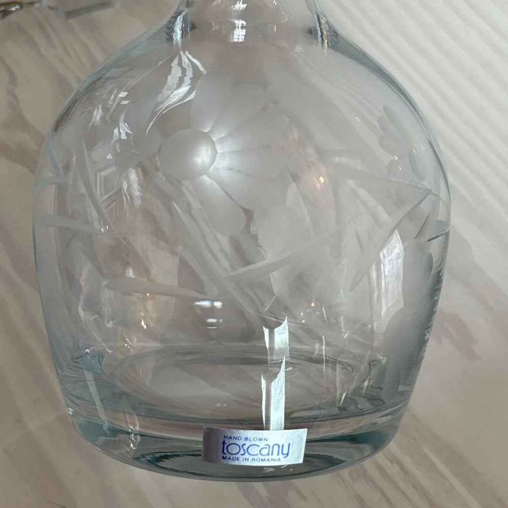 Toscany Etched Floral Wine Decanter w/ Glass Stopper Made in Romania‎